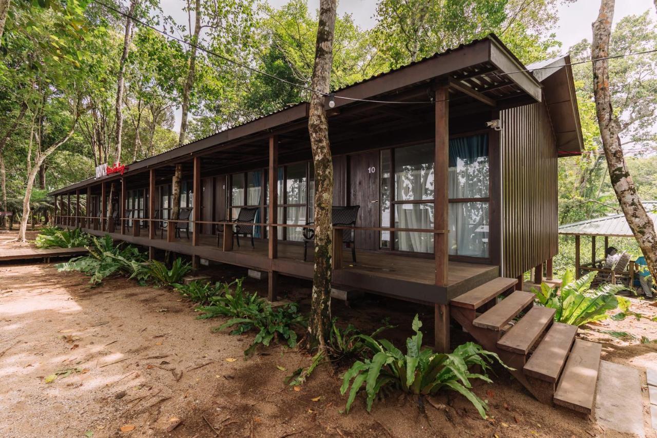Lodge Roxy Telok Serabang *